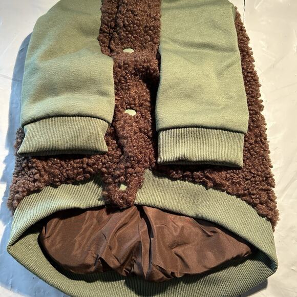BARK Home Varsity Dog Jacket Size Medium - Green/Brown New In Package - Picture 2 of 5